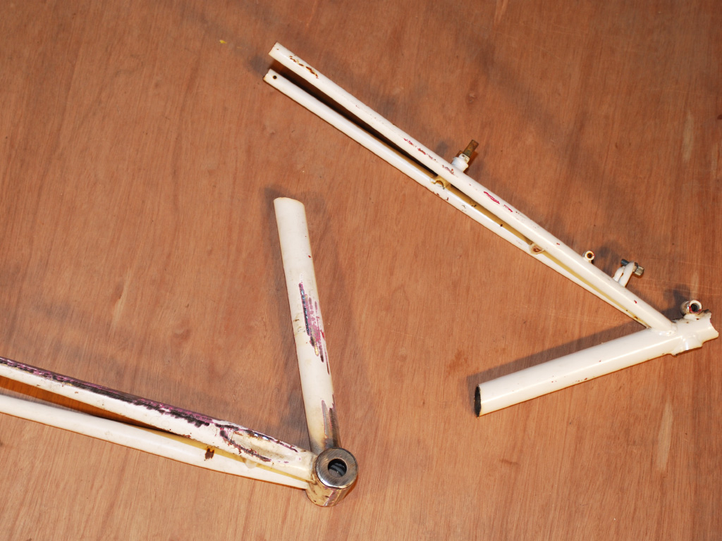 TradeWinds Recumbent Tandem - frame cuts